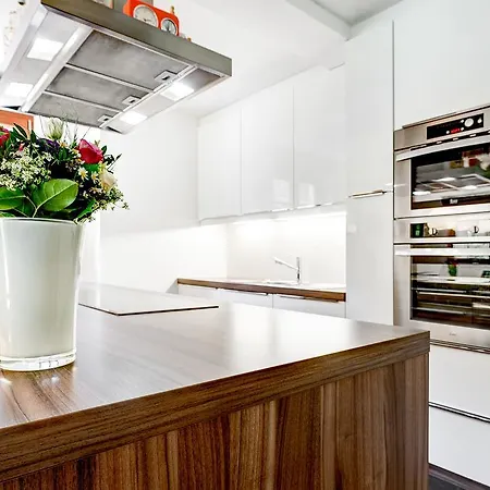 Gartenferienwohnung In By A-appartments * ブラント